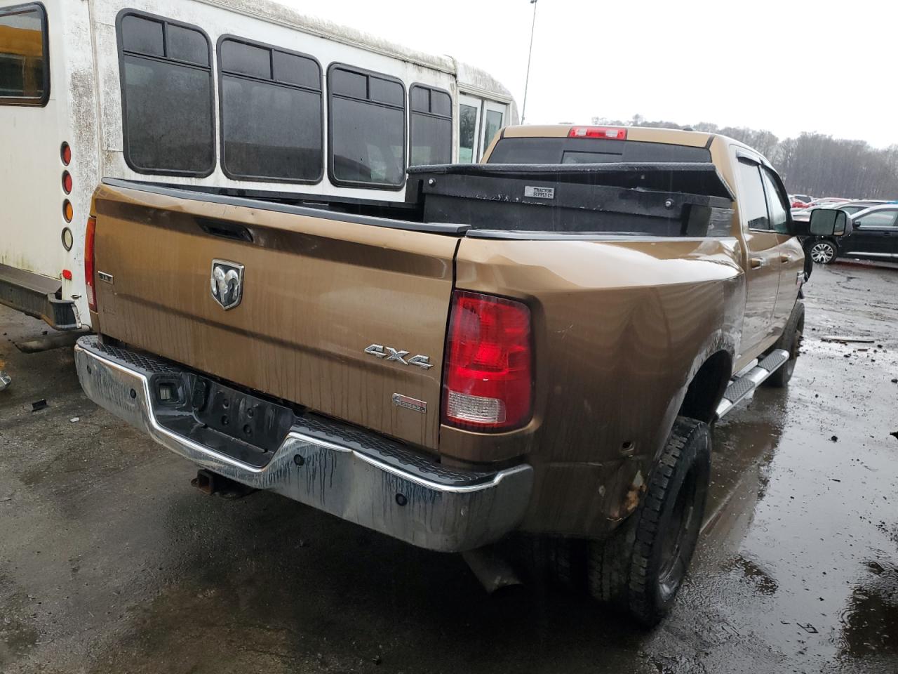 Photo 2 VIN: 3C63DRHL3CG224391 - DODGE RAM 