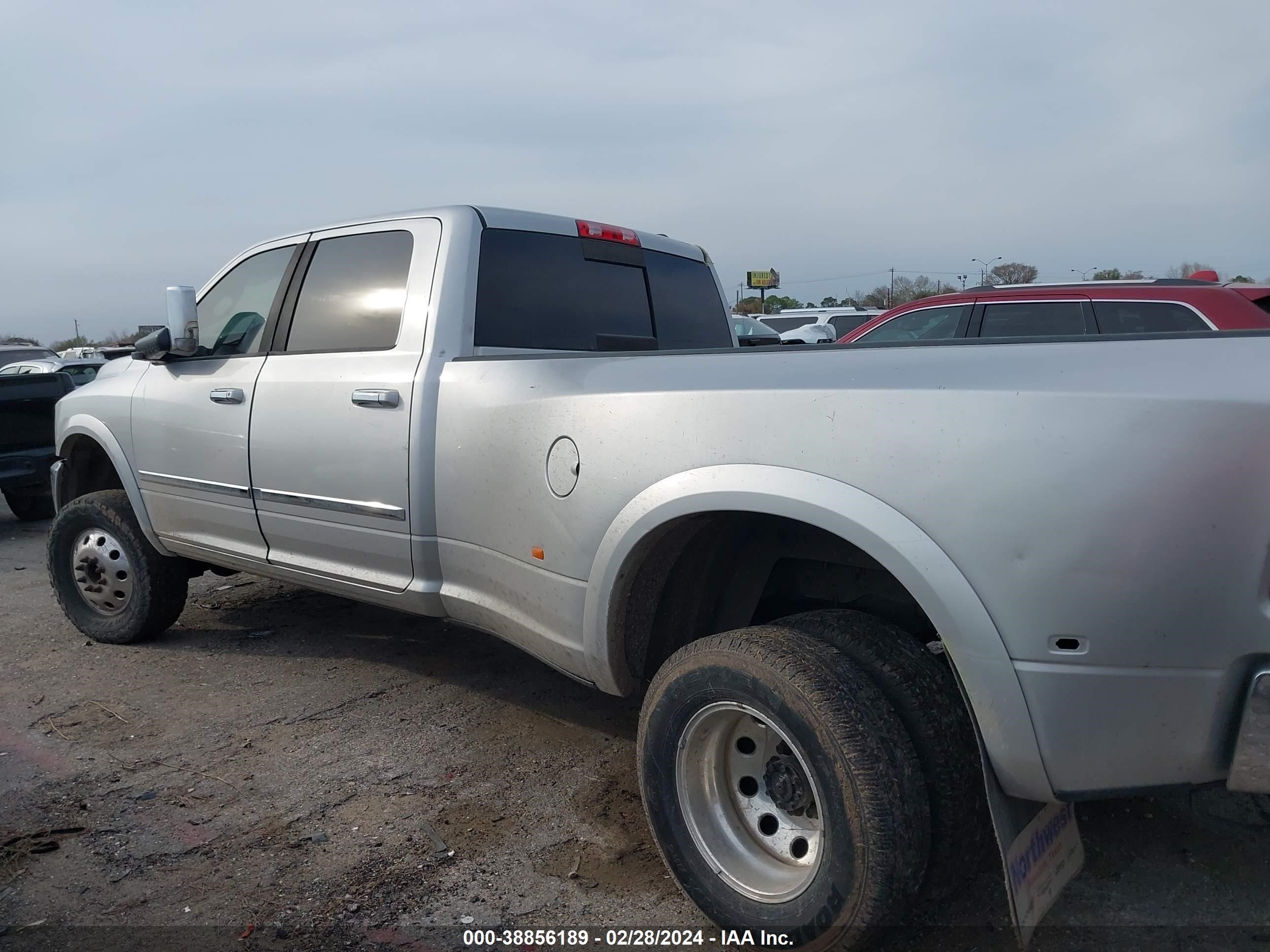 Photo 2 VIN: 3C63DRJL2CG286195 - DODGE RAM 