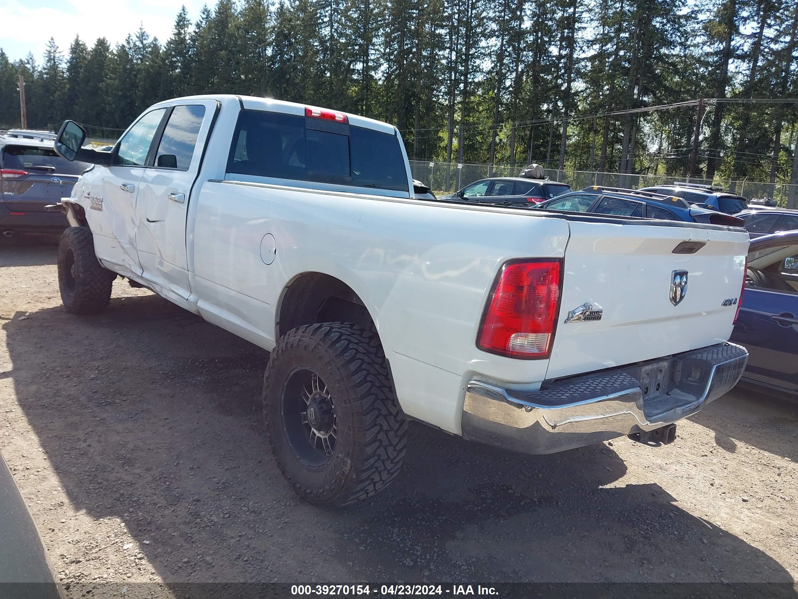 Photo 2 VIN: 3C63R3HL7EG119189 - RAM 3500 