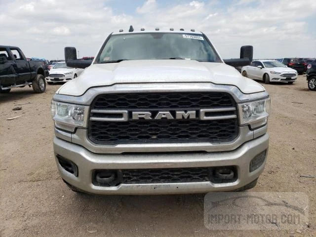 Photo 4 VIN: 3C63RRGJ3KG620207 - RAM 3500 