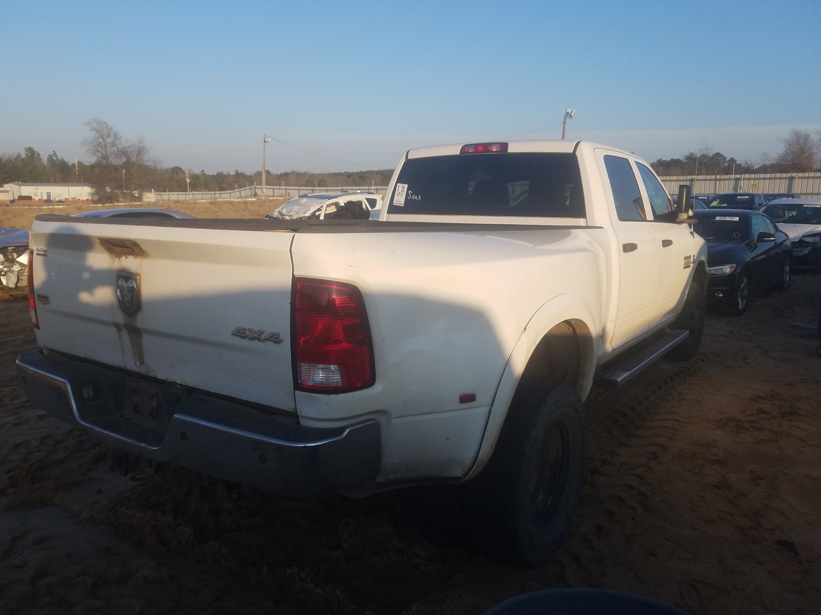 Photo 3 VIN: 3C63RRGL3HG597201 - RAM 3500 ST 