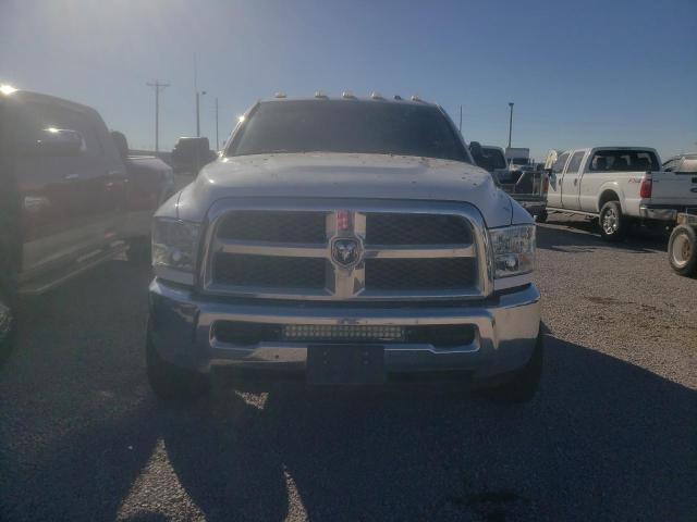 Photo 4 VIN: 3C63RRGL9JG200046 - RAM 3500 ST 