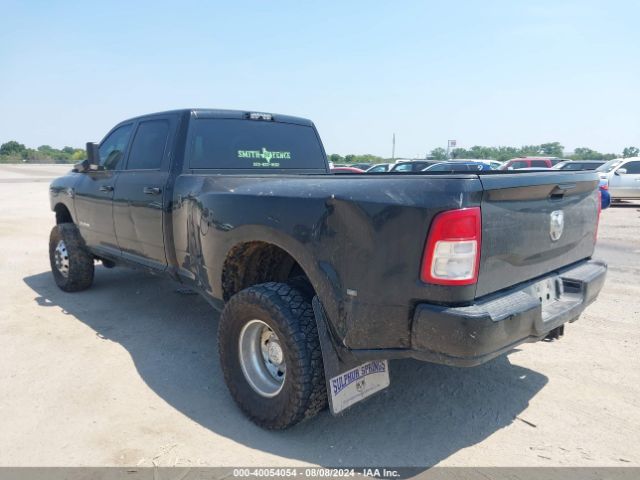 Photo 2 VIN: 3C63RRHL3KG612768 - RAM 3500 