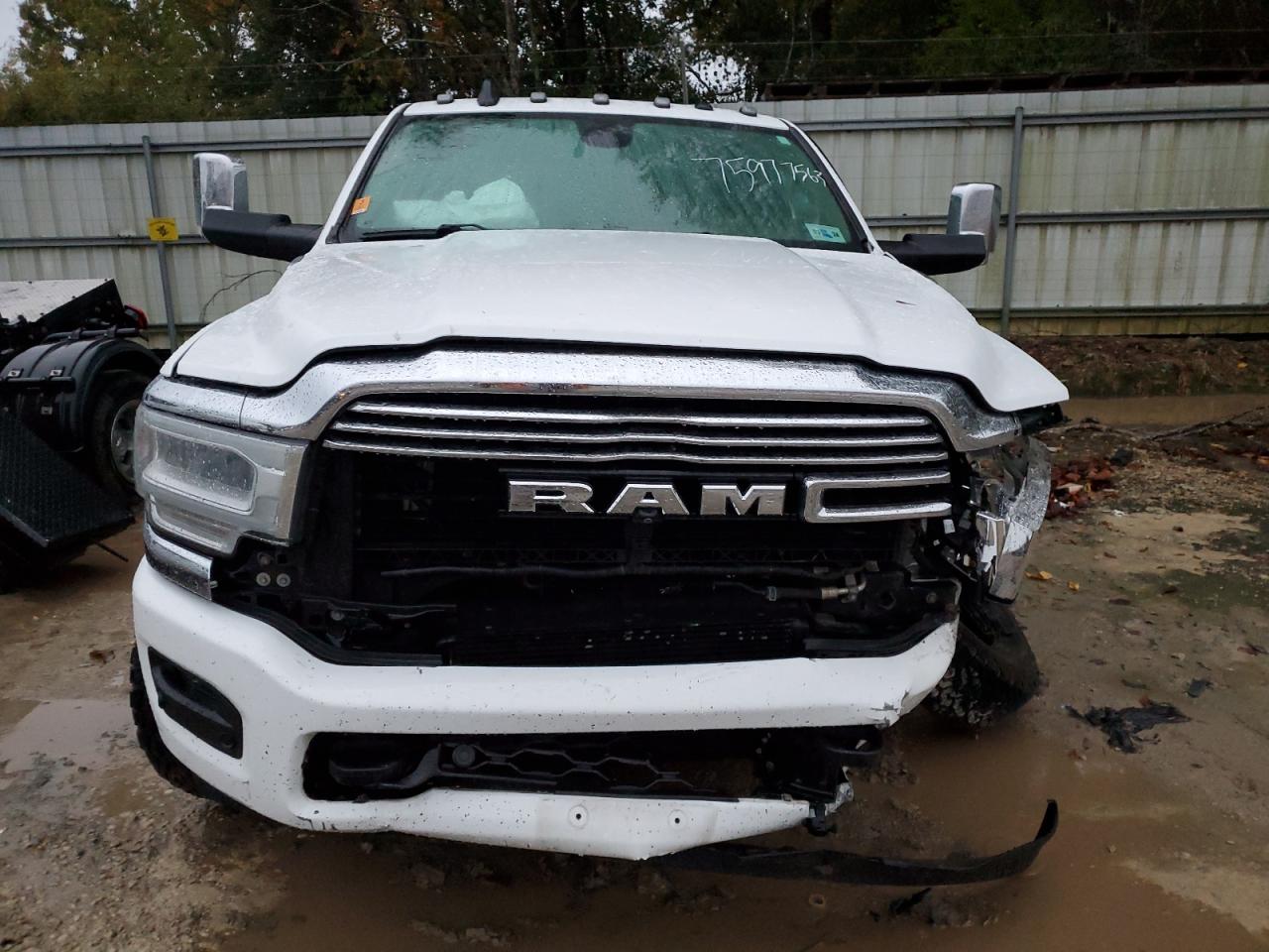 Photo 4 VIN: 3C63RRJL0LG301892 - RAM 3500 