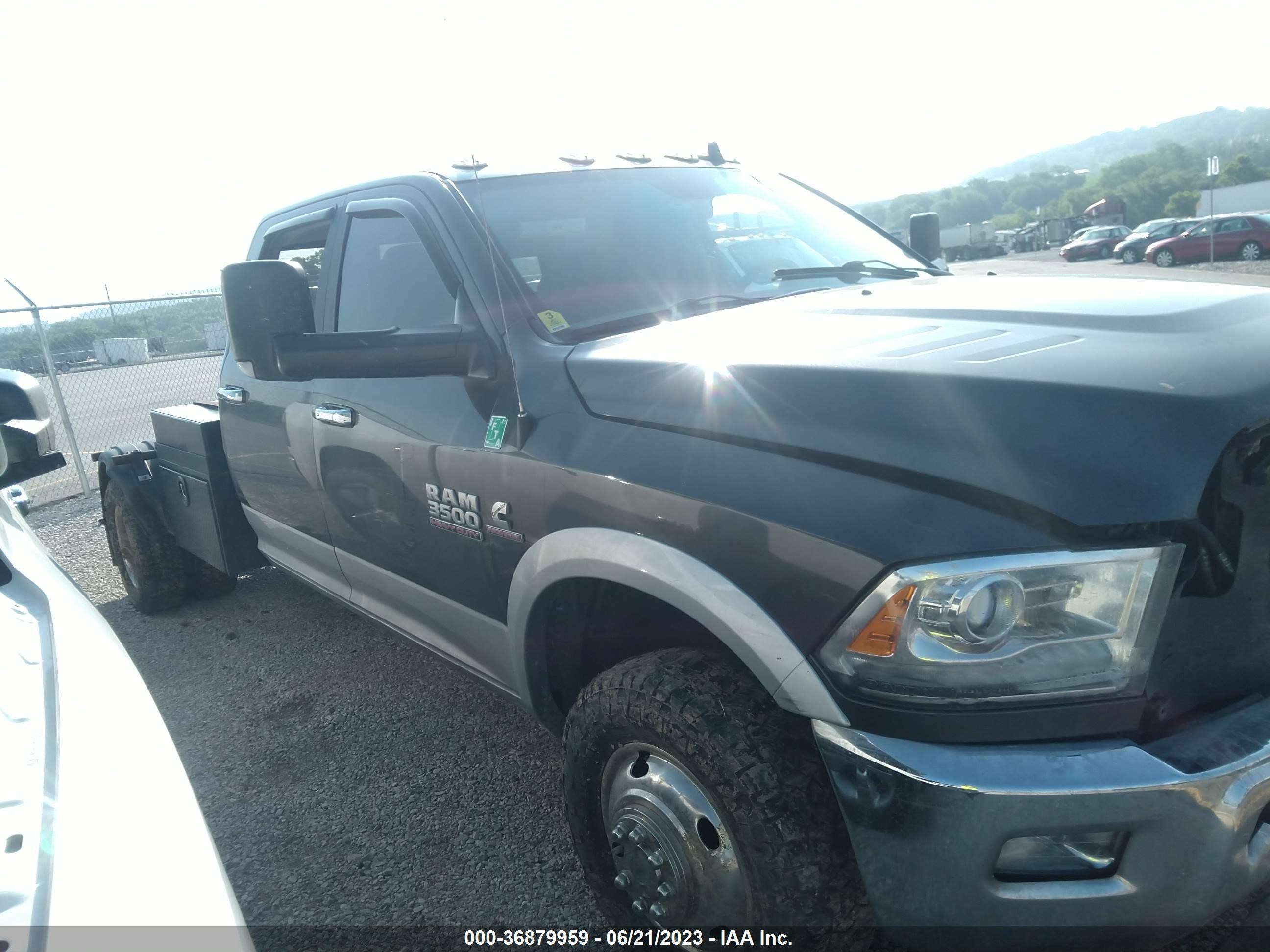 Photo 1 VIN: 3C63RRJL3JG318845 - RAM 3500 