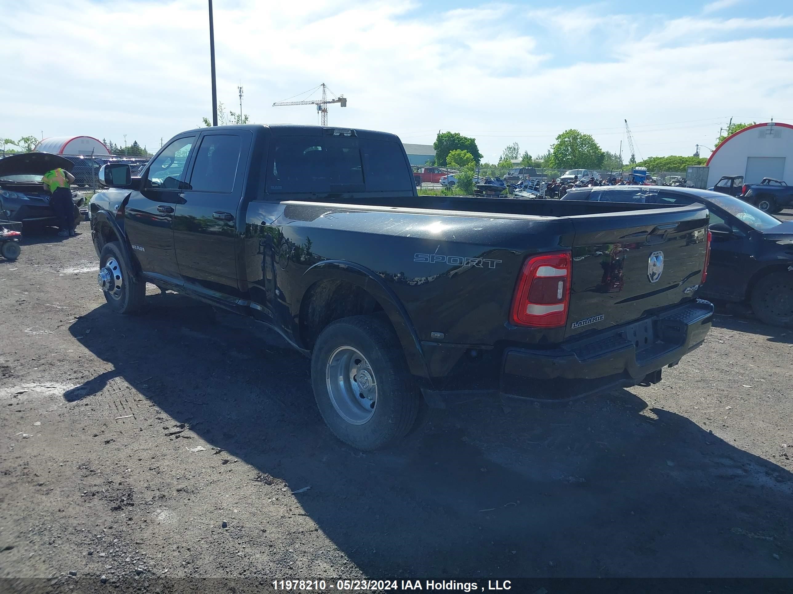 Photo 2 VIN: 3C63RRJL8NG208220 - DODGE RAM 