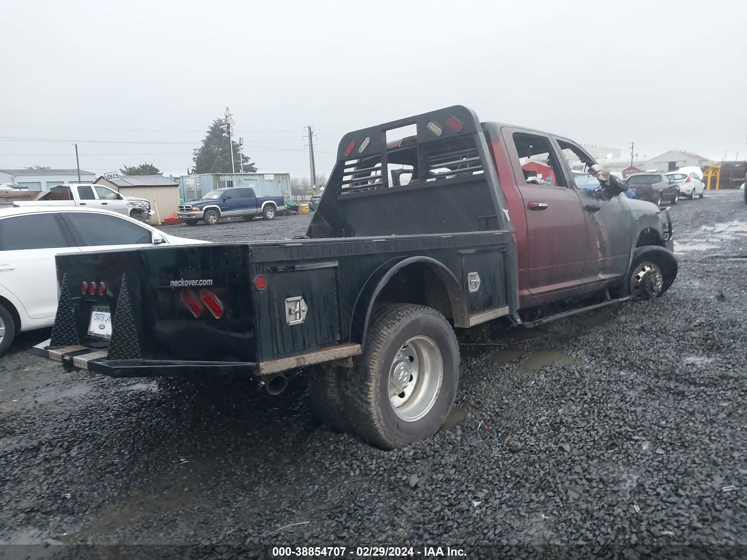 Photo 3 VIN: 3C63RRJL9KG662908 - RAM 3500 