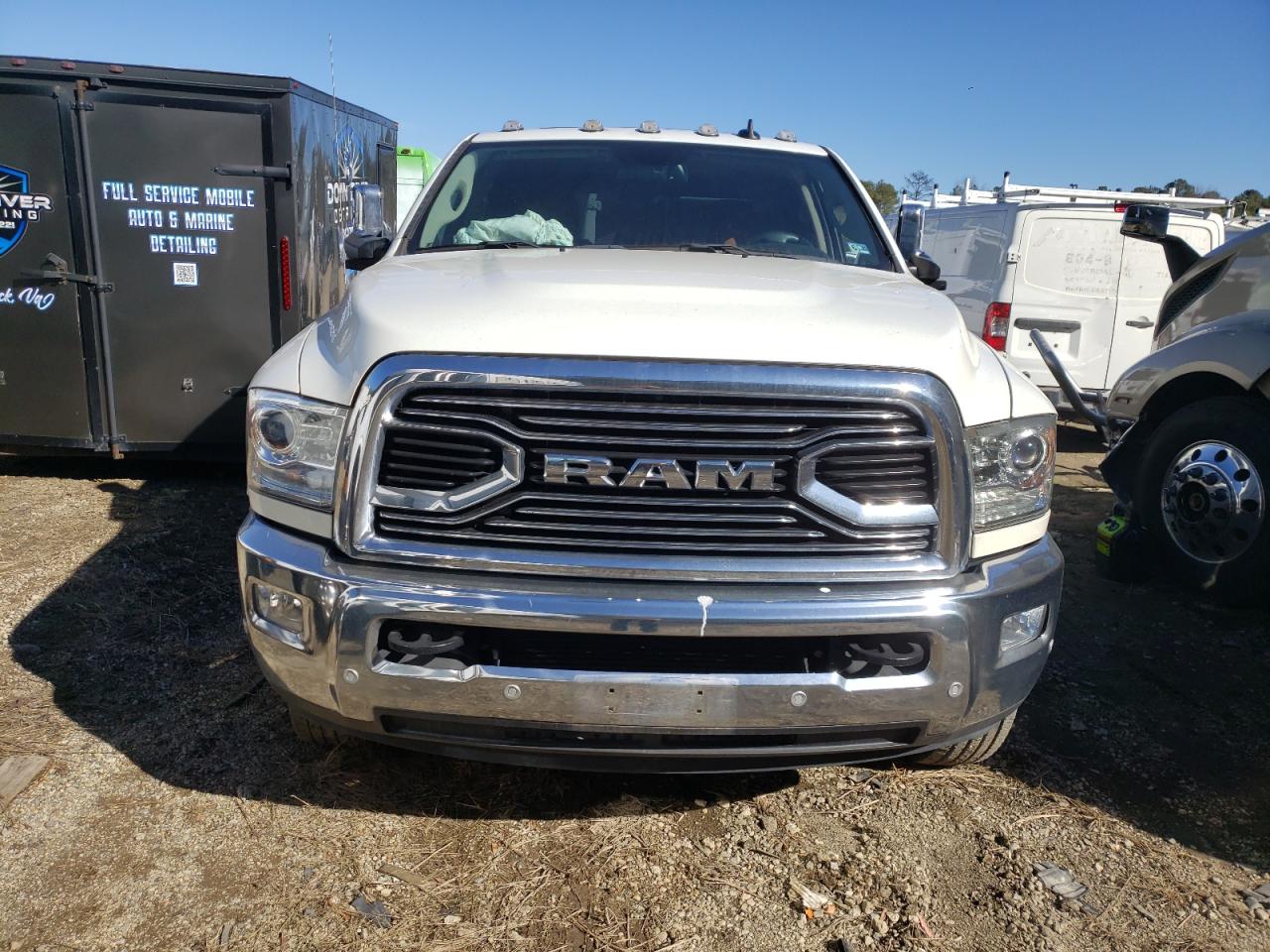 Photo 4 VIN: 3C63RRKL7JG203759 - RAM 3500 