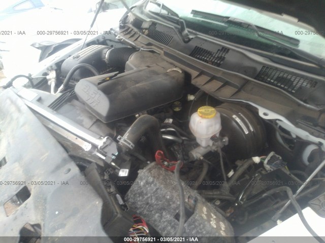 Photo 9 VIN: 3C6JR6AG7KG572181 - RAM 1500 CLASSIC 