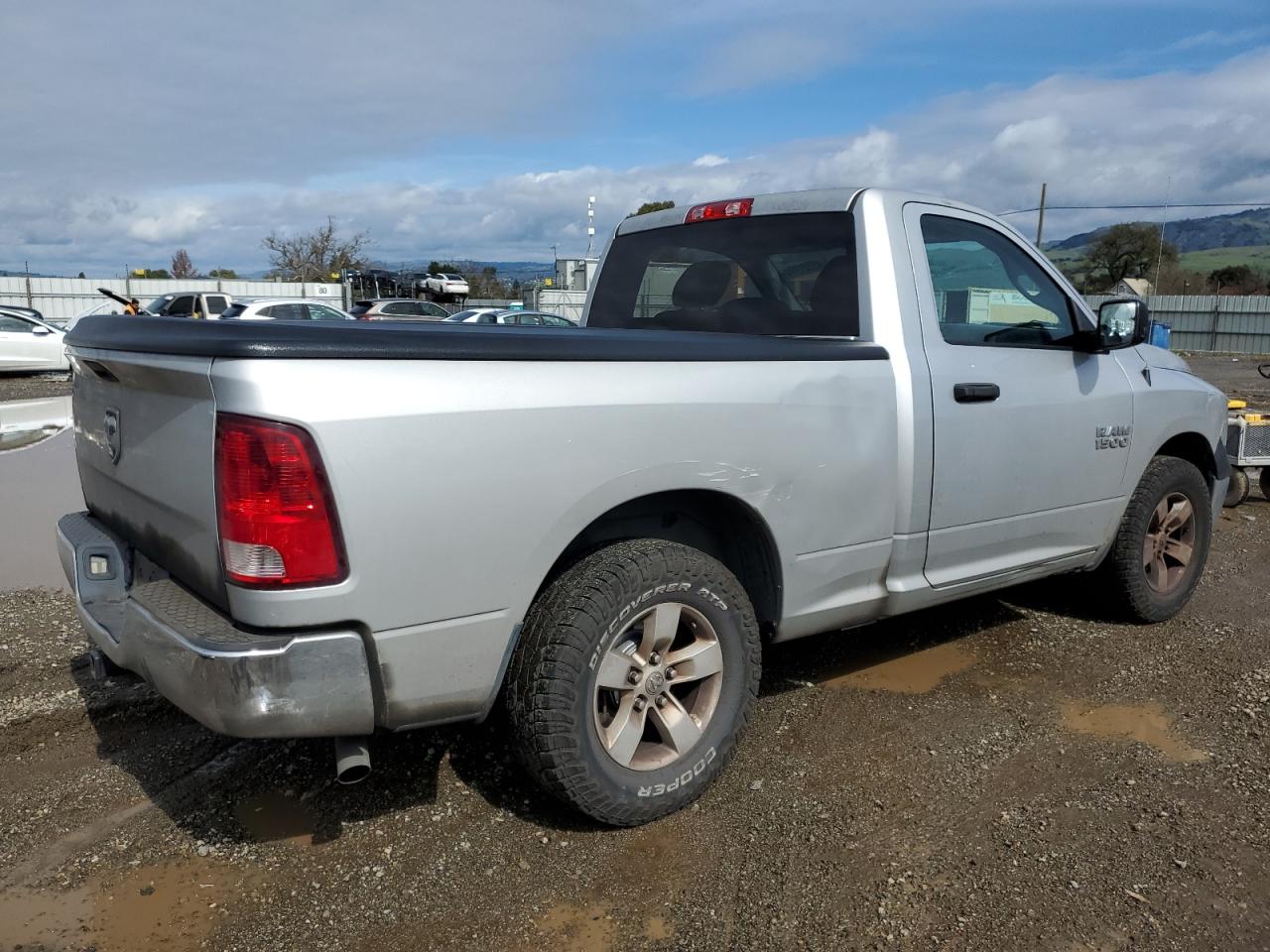 Photo 2 VIN: 3C6JR6AGXEG290167 - RAM 1500 