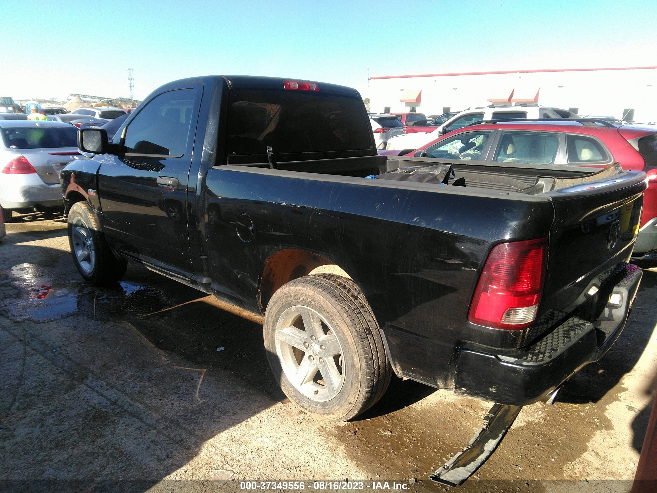 Photo 2 VIN: 3C6JR6AT0DG558266 - RAM 1500 