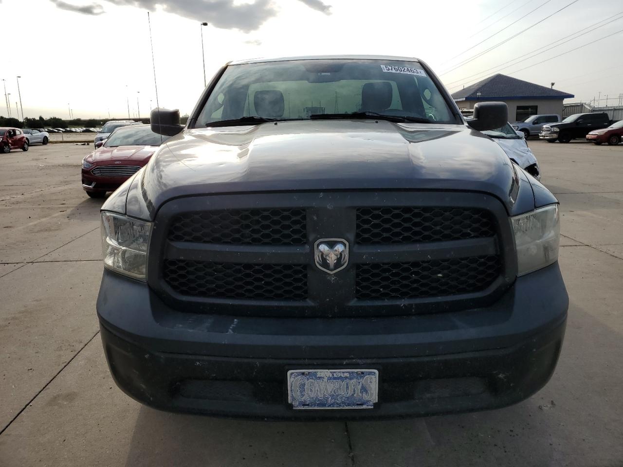 Photo 4 VIN: 3C6JR6ATXFG637009 - RAM 1500 