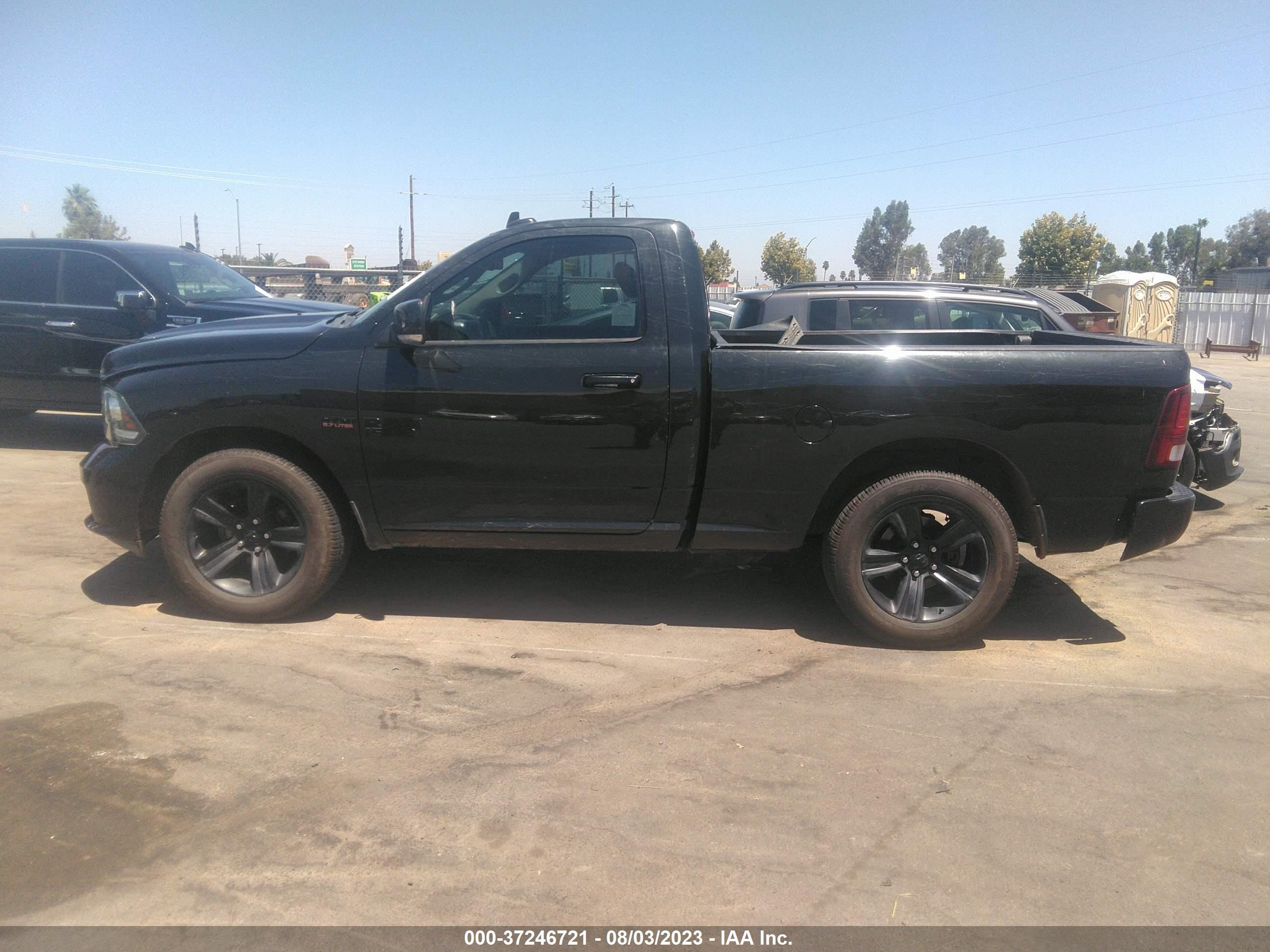 Photo 14 VIN: 3C6JR6CT8JG174650 - RAM 1500 