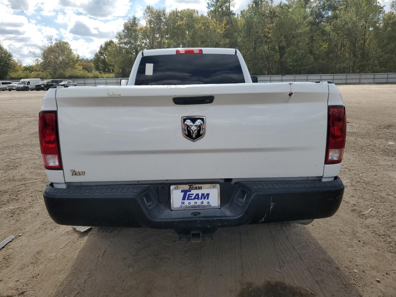 Photo 5 VIN: 3C6JR6DG2HG671947 - RAM 1500 