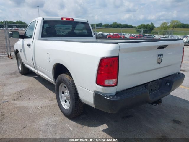 Photo 2 VIN: 3C6JR6DGXPG674741 - RAM 1500 