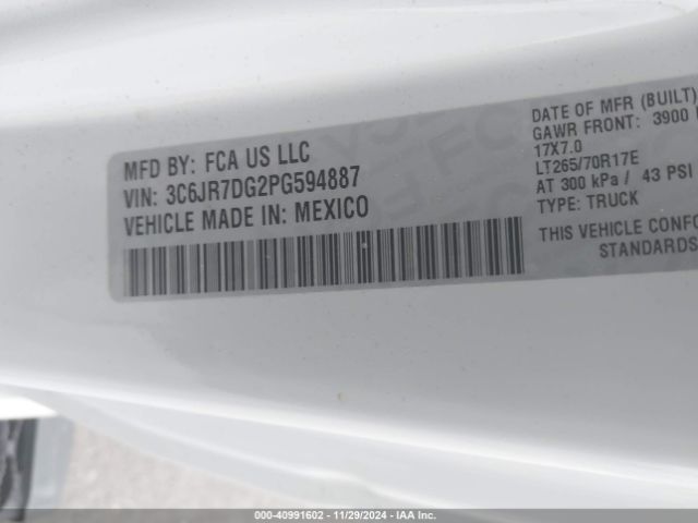 Photo 8 VIN: 3C6JR7DG2PG594887 - RAM 1500 