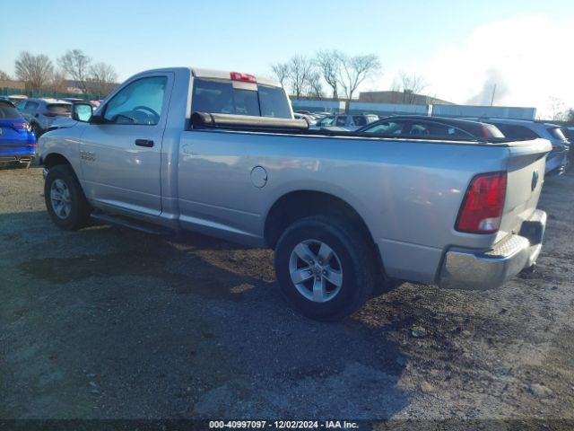 Photo 2 VIN: 3C6JR7DG5JG235461 - RAM 1500 