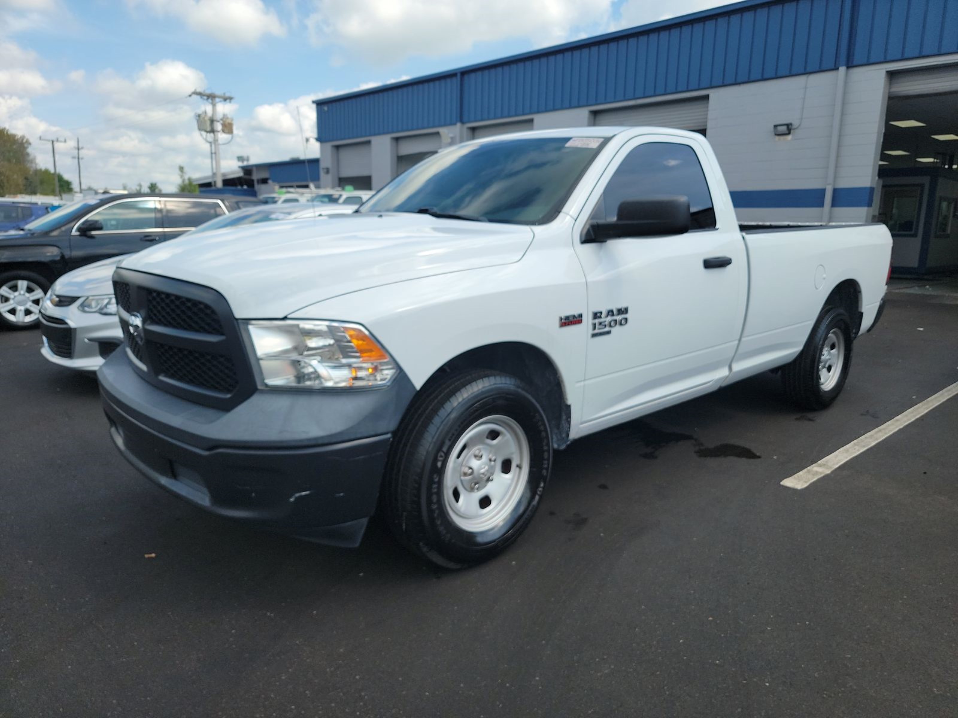 Photo 1 VIN: 3C6JR7DT9KG522977 - RAM 1500 