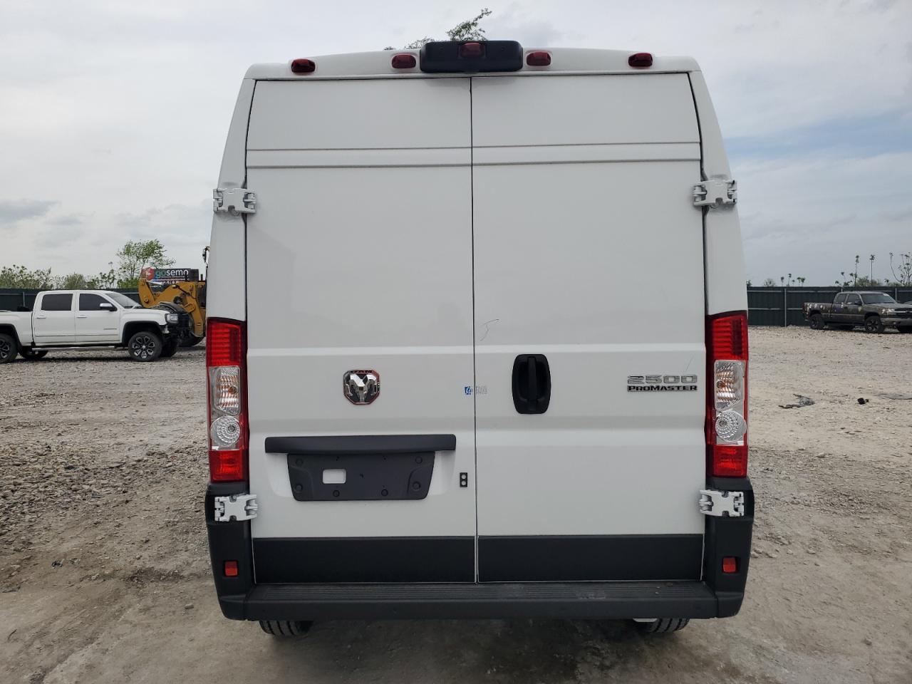 Photo 5 VIN: 3C6LRVCG6RE119112 - RAM PROMASTER CITY 