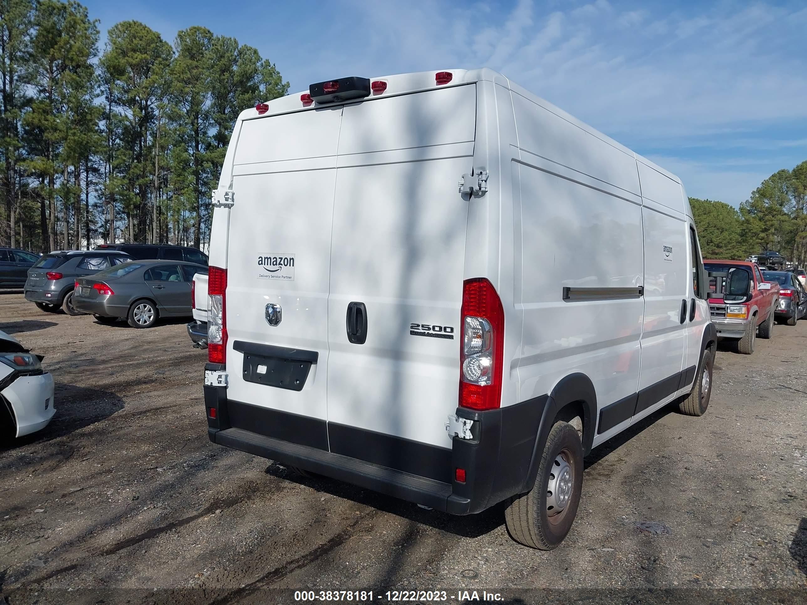 Photo 3 VIN: 3C6LRVDG3PE567948 - RAM PROMASTER CITY 