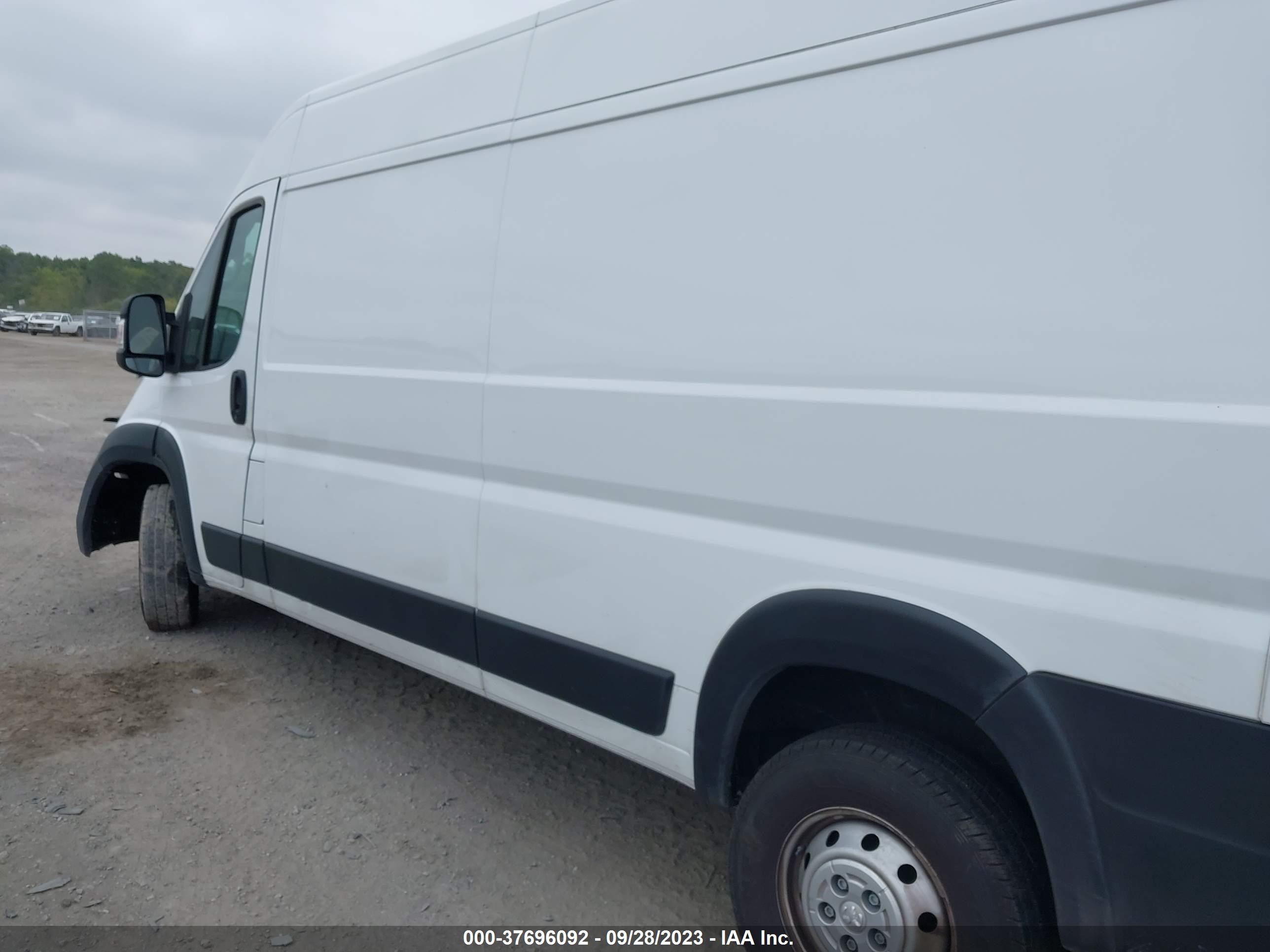 Photo 12 VIN: 3C6LRVDG4PE539592 - RAM PROMASTER CITY 