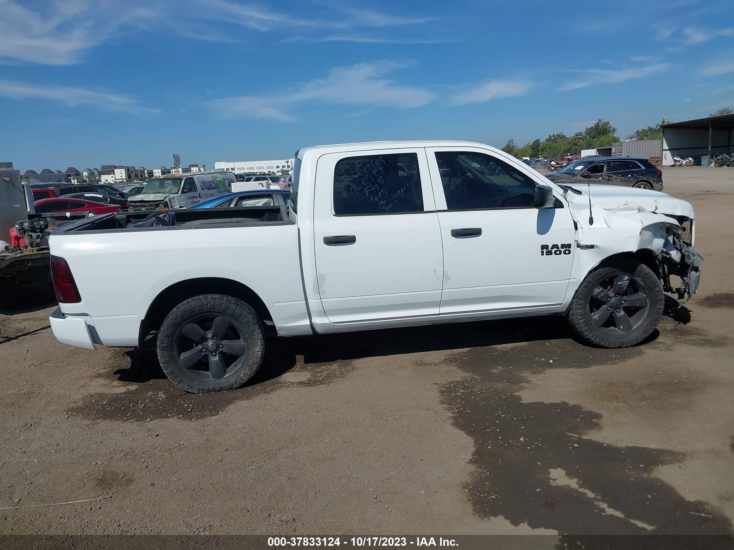 Photo 12 VIN: 3C6RR6KTXEG201485 - RAM 1500 