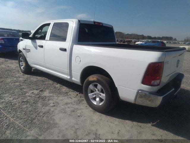 Photo 2 VIN: 3C6RR6KTXKG705806 - RAM 1500 CLASSIC 