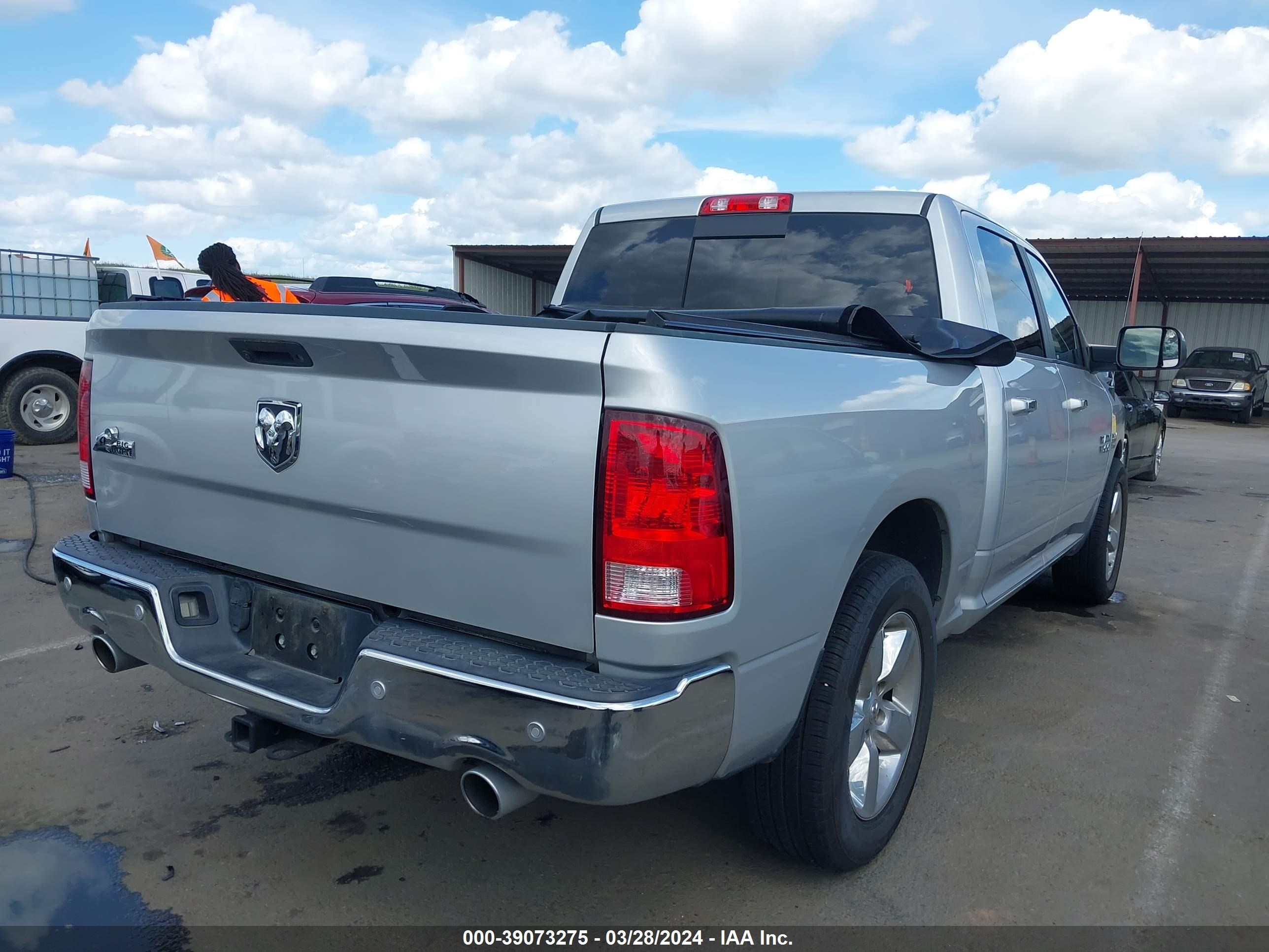 Photo 3 VIN: 3C6RR6LT2HG548716 - RAM 1500 