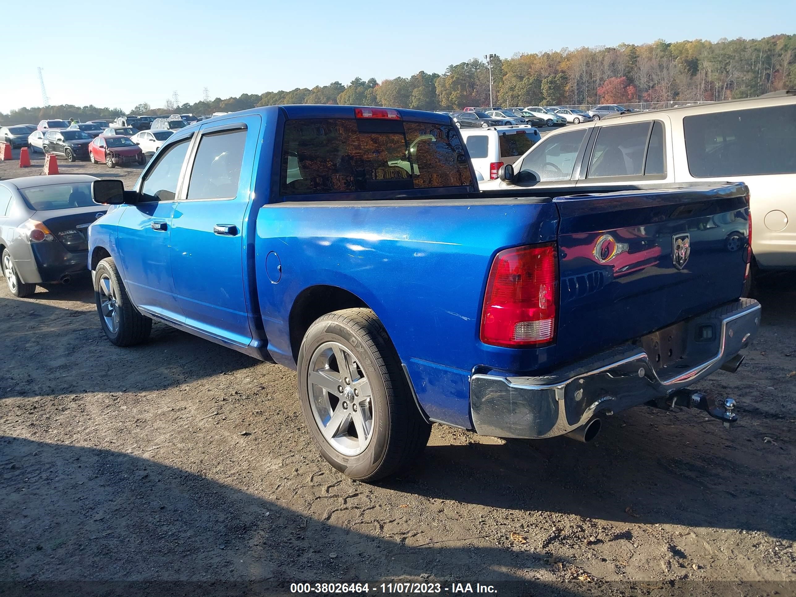 Photo 2 VIN: 3C6RR6LT6GG292353 - RAM 1500 