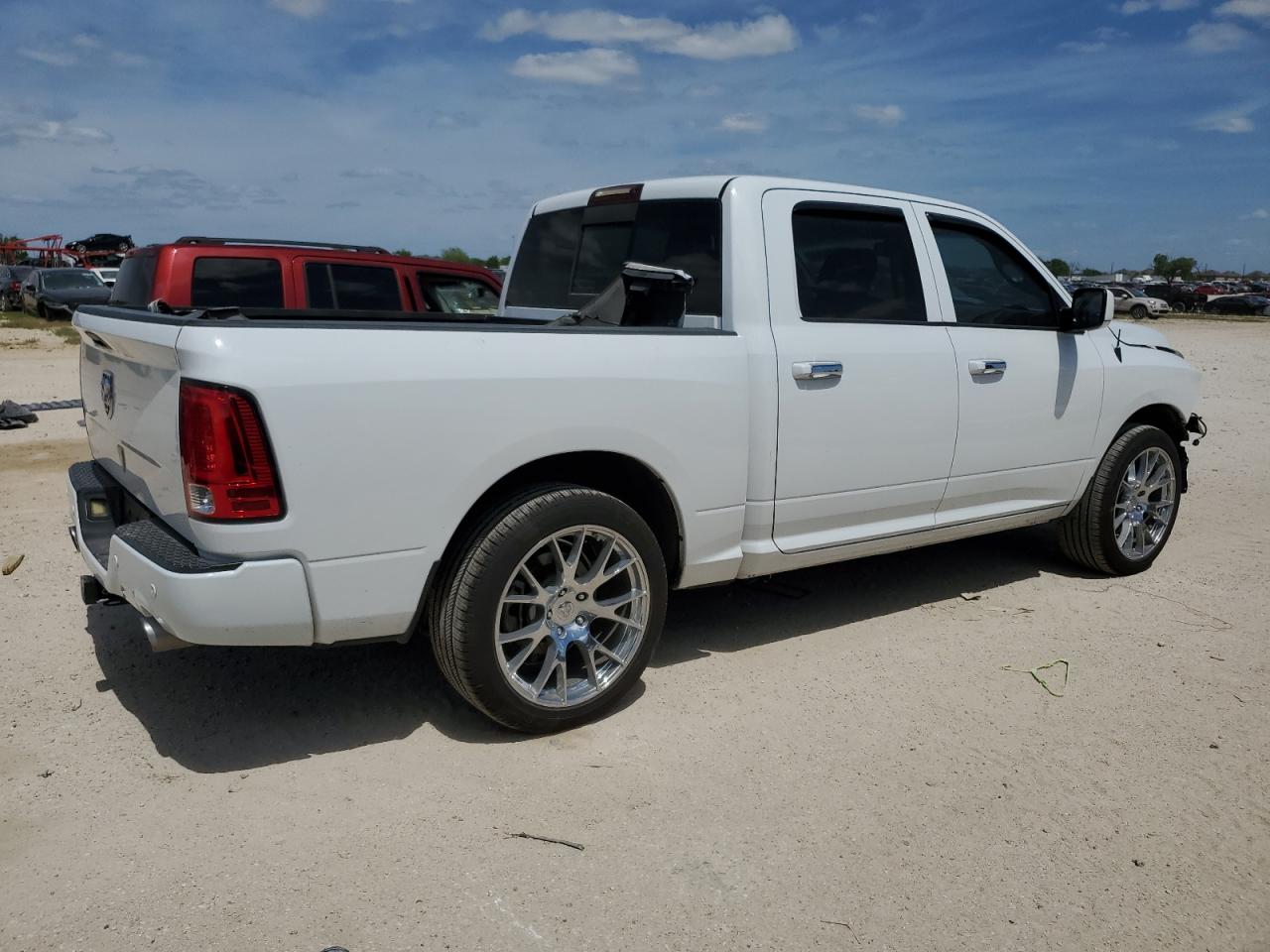 Photo 2 VIN: 3C6RR6LT8GG388310 - RAM 1500 