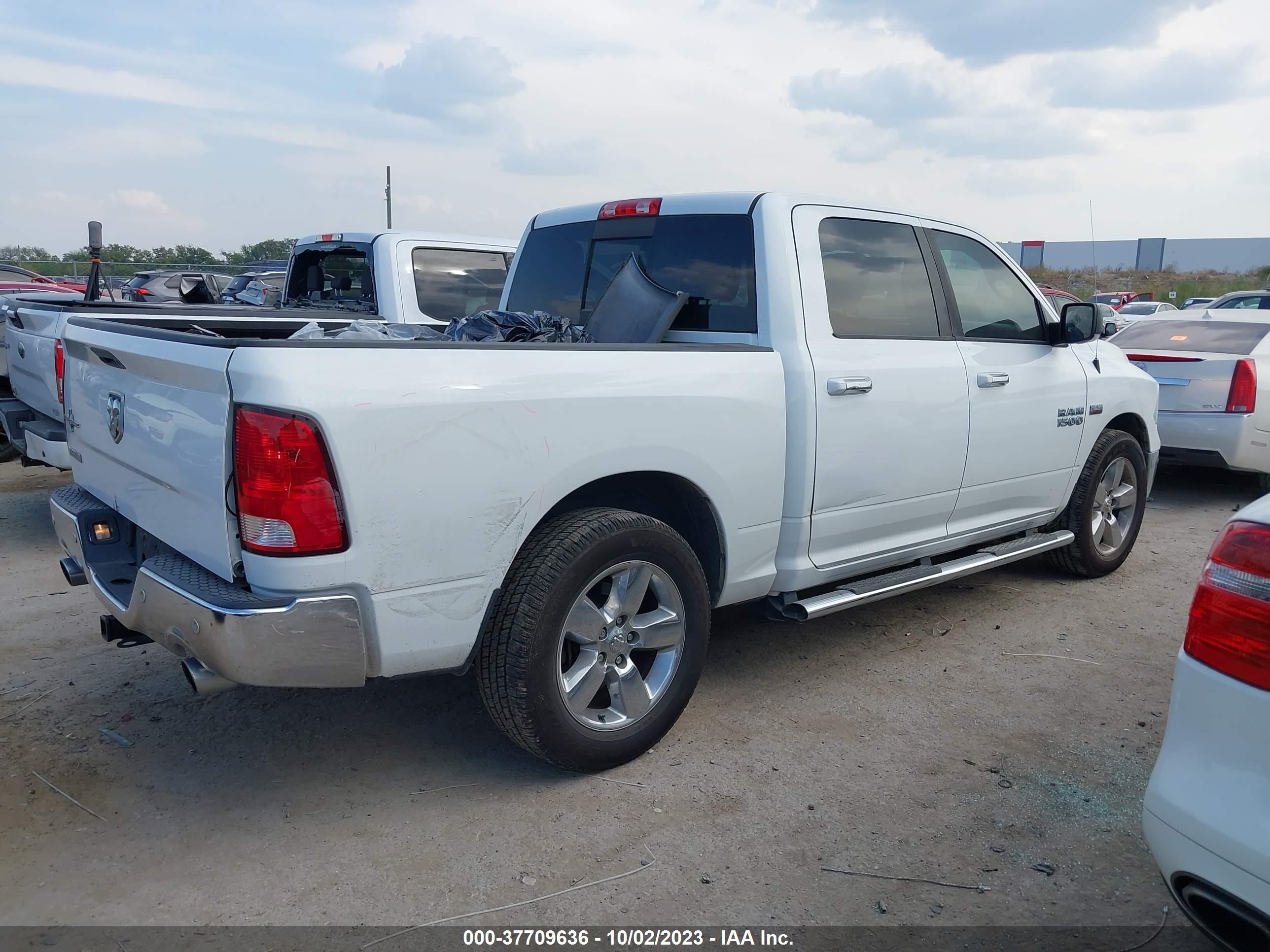 Photo 3 VIN: 3C6RR6LT9GG306035 - RAM 1500 