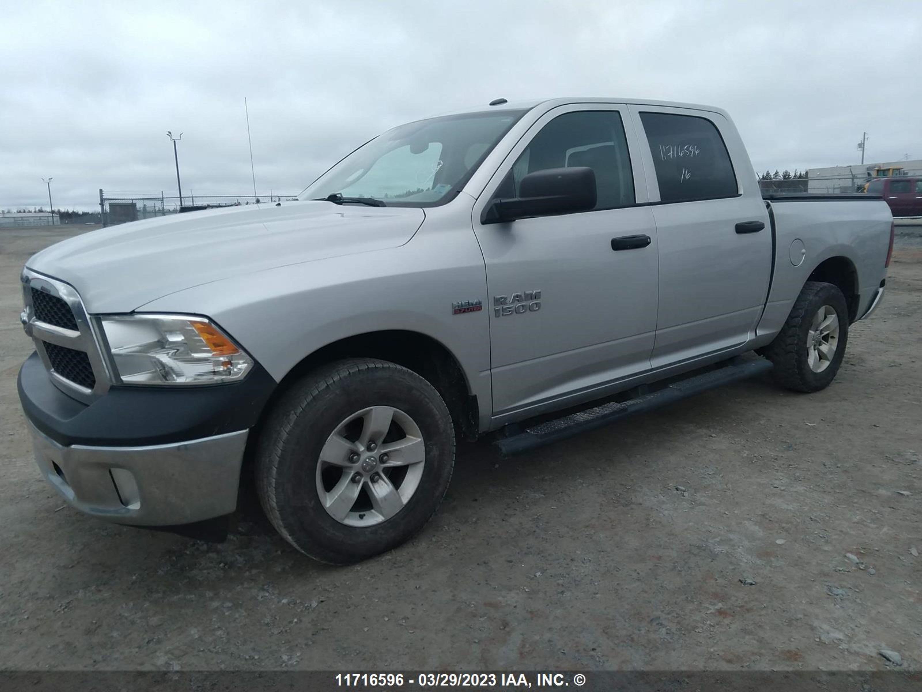 Photo 1 VIN: 3C6RR7KTXGG320498 - RAM 1500 