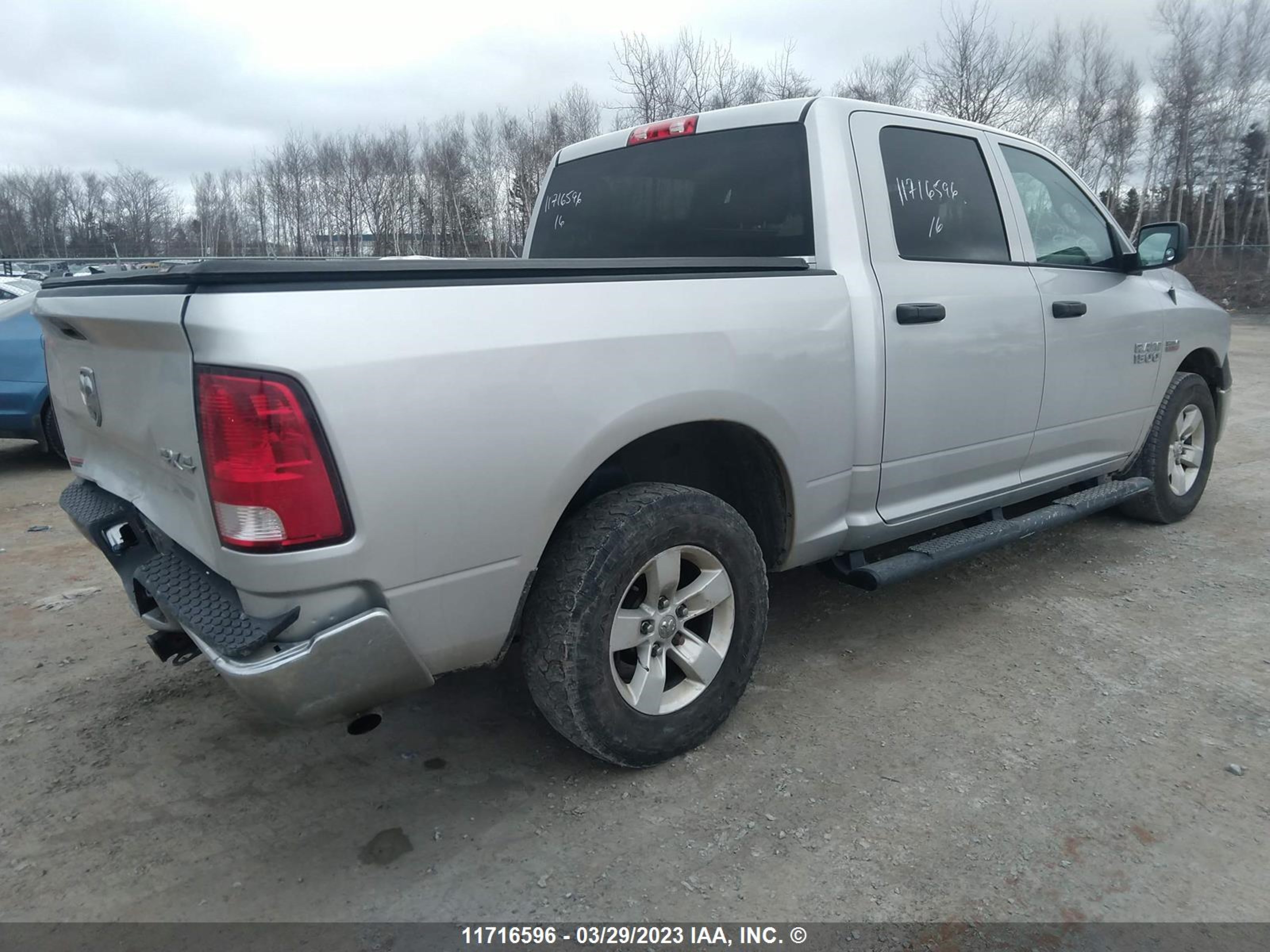 Photo 3 VIN: 3C6RR7KTXGG320498 - RAM 1500 