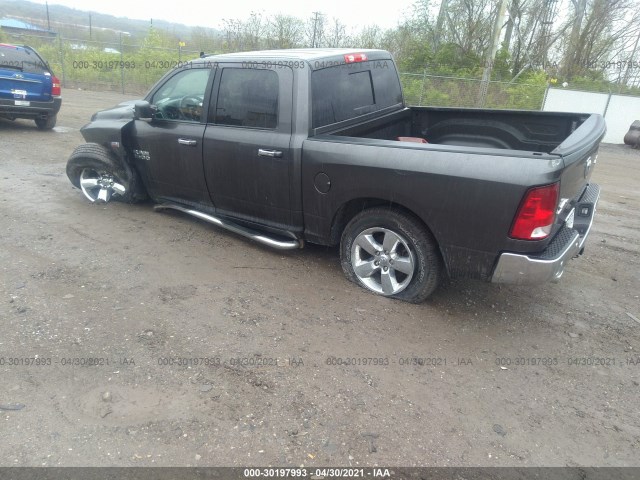 Photo 2 VIN: 3C6RR7LT0GG376609 - RAM 1500 