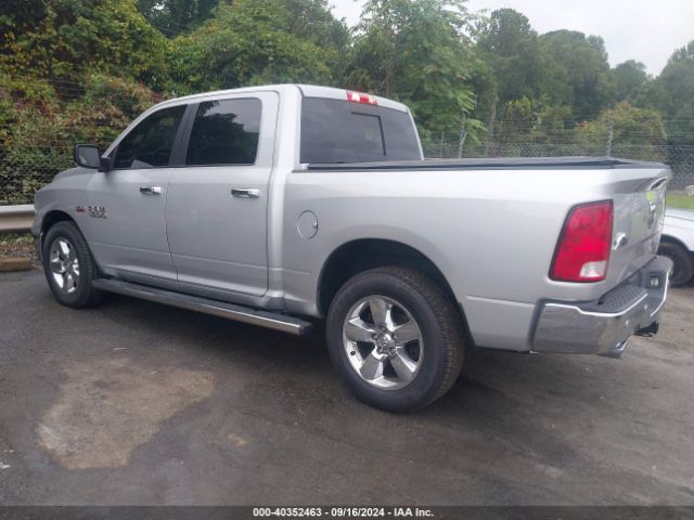 Photo 2 VIN: 3C6RR7LT5JG227118 - RAM 1500 