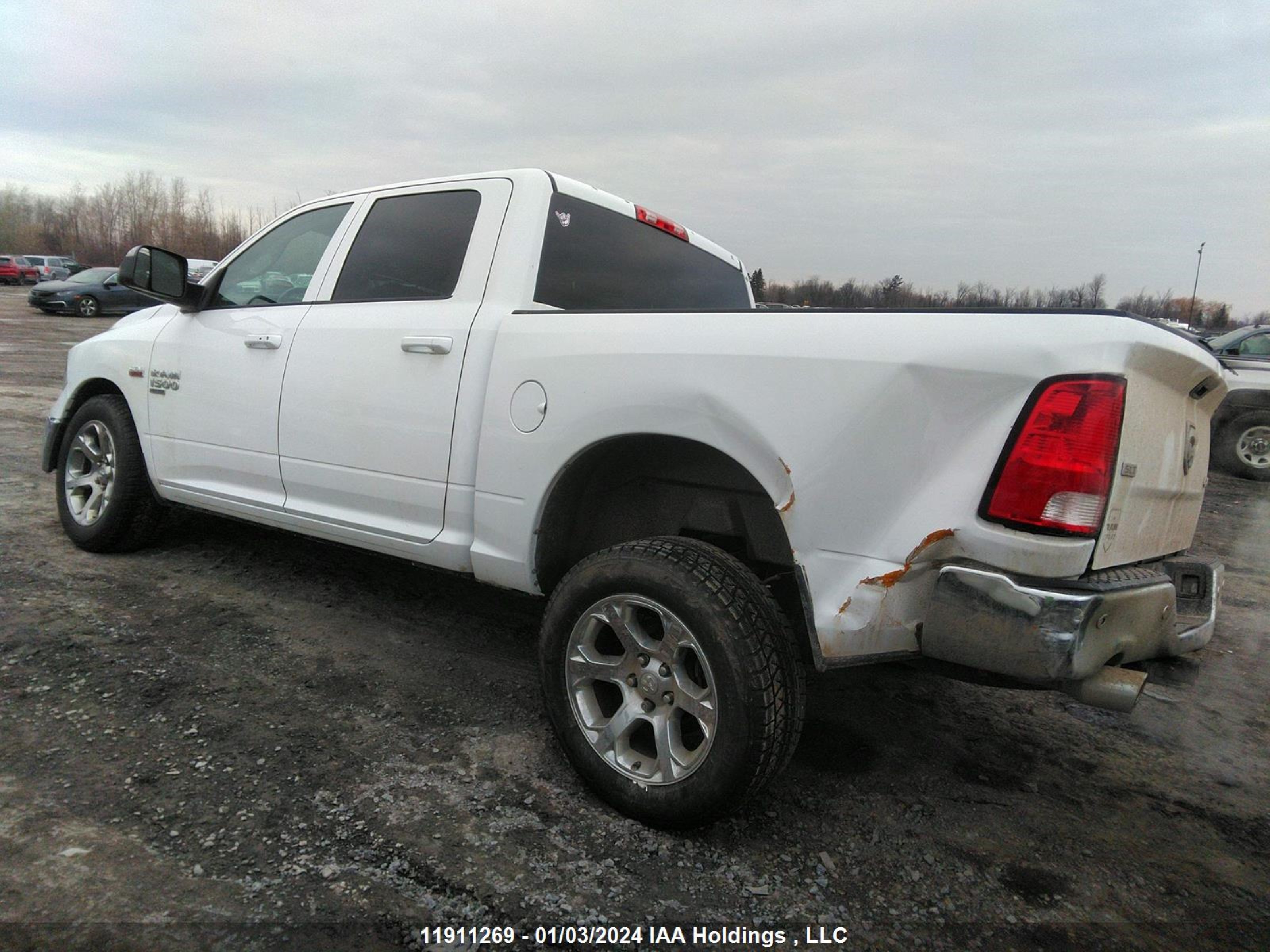 Photo 2 VIN: 3C6RR7LT5NG188181 - RAM 1500 