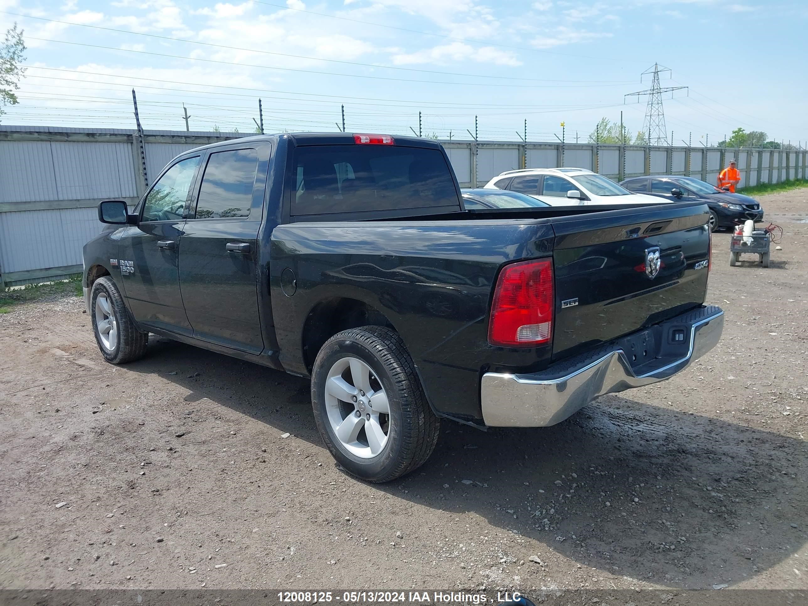 Photo 2 VIN: 3C6RR7LT8PG663308 - RAM 1500 