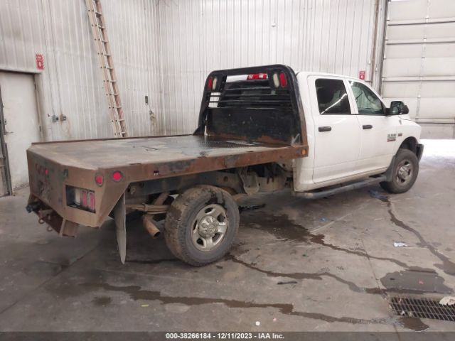 Photo 3 VIN: 3C6TR5HT4DG550325 - CHEVROLET COLORADO 