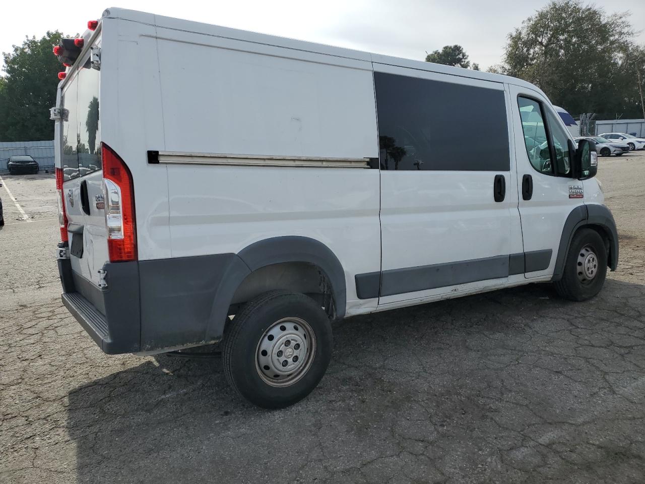 Photo 2 VIN: 3C6TRVAG0FE520637 - RAM PROMASTER CITY 