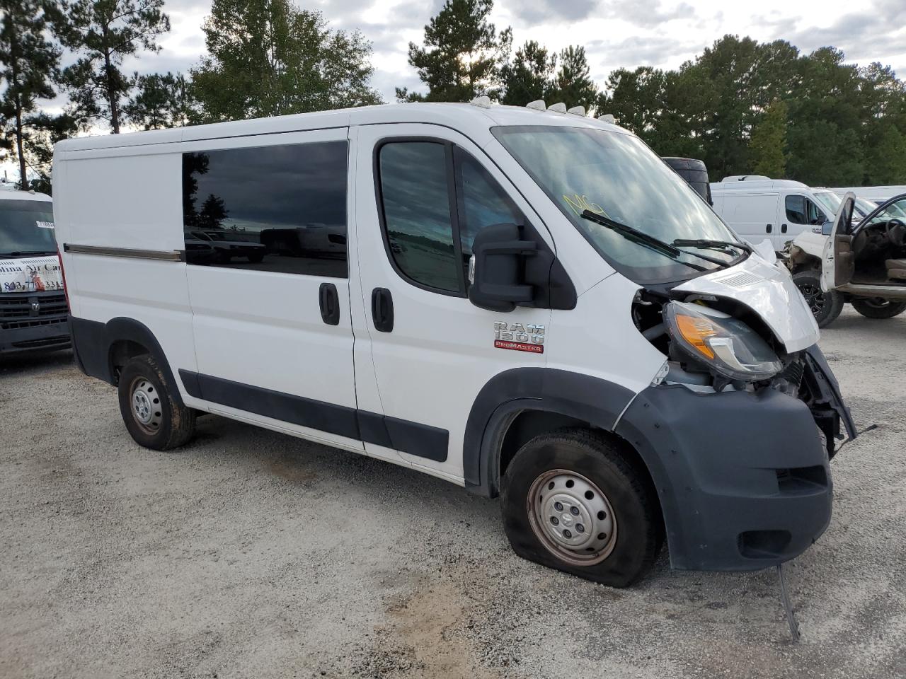 Photo 3 VIN: 3C6TRVAG0KE505470 - RAM PROMASTER CITY 