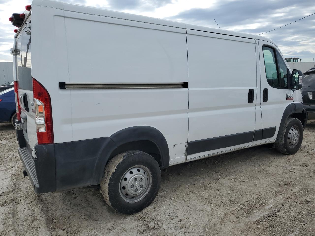 Photo 2 VIN: 3C6TRVAG8KE514126 - RAM PROMASTER CITY 