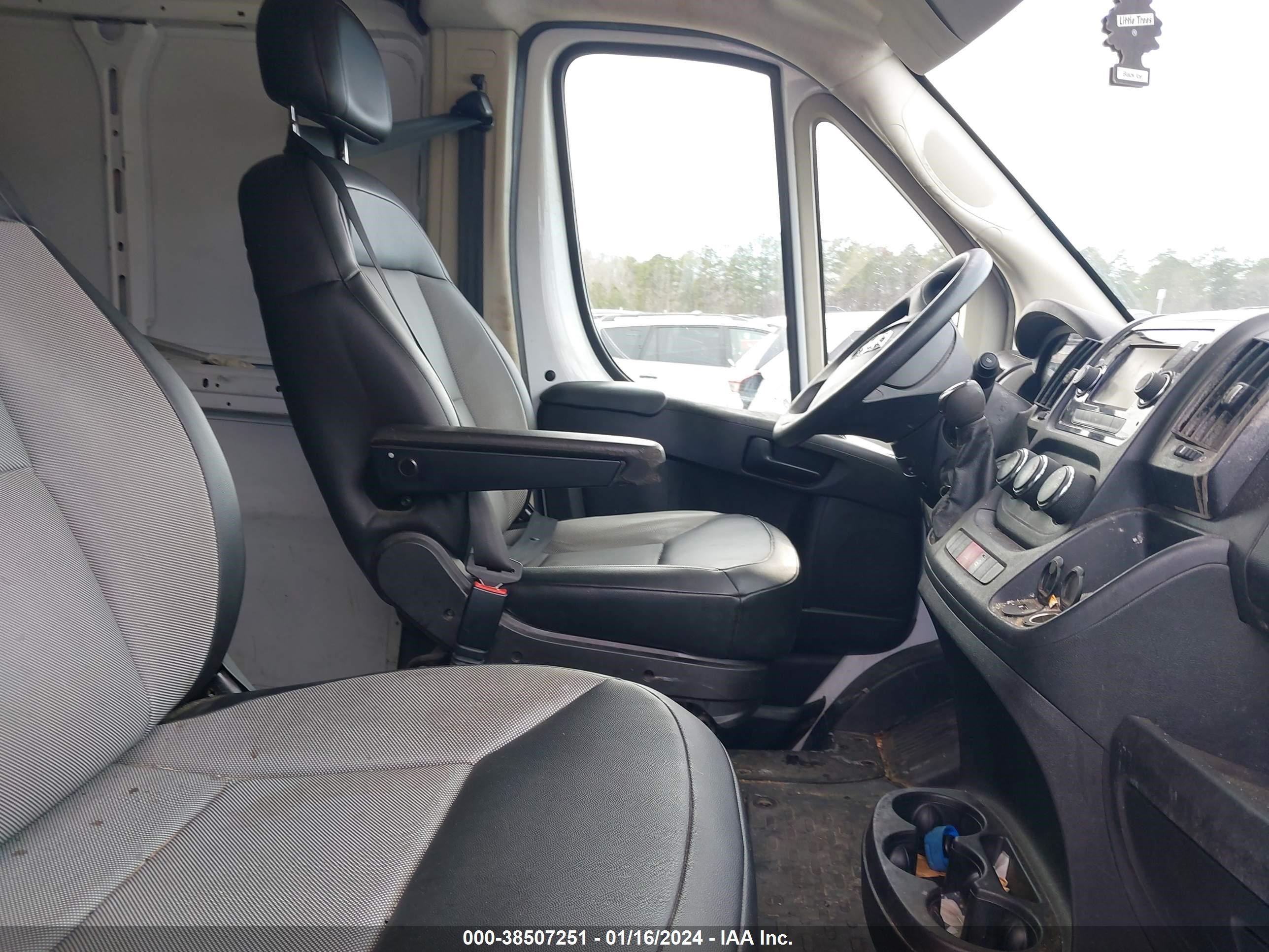 Photo 4 VIN: 3C6TRVAG8LE127349 - RAM PROMASTER CITY 