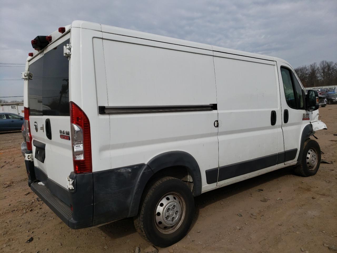 Photo 2 VIN: 3C6TRVAG9JE104840 - RAM PROMASTER CITY 