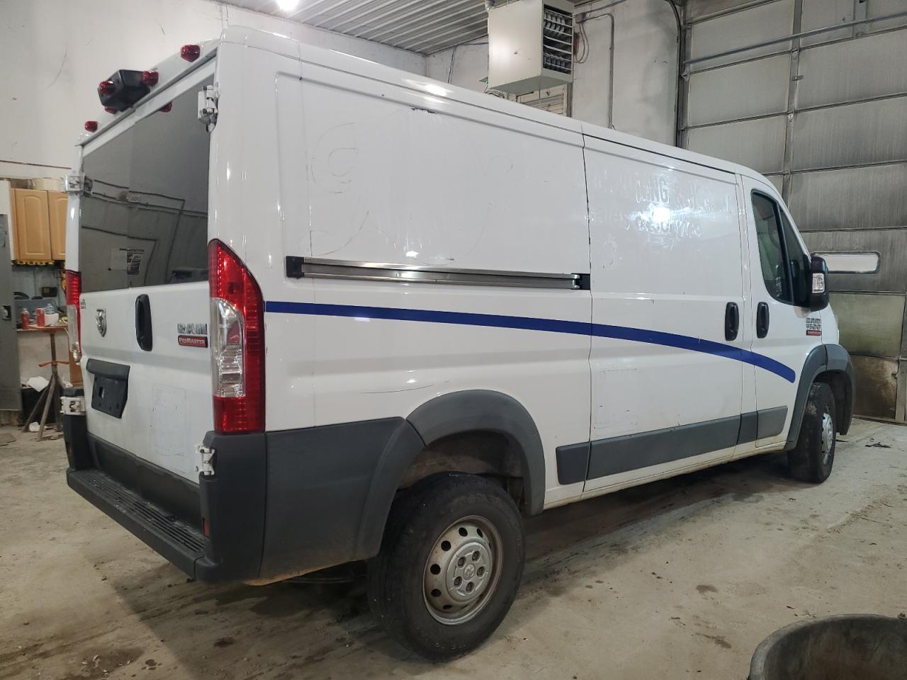 Photo 2 VIN: 3C6TRVAGXJE109450 - RAM PROMASTER CITY 