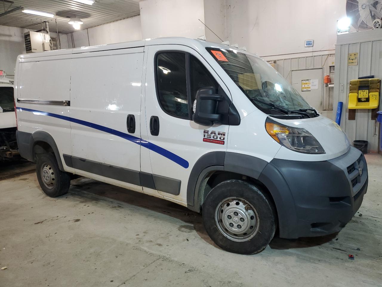 Photo 3 VIN: 3C6TRVAGXJE109450 - RAM PROMASTER CITY 