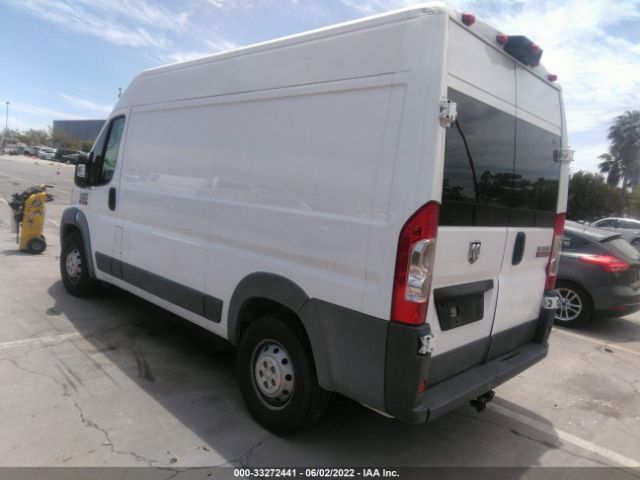 Photo 2 VIN: 3C6TRVBG9JE105856 - RAM PROMASTER CARGO VAN 