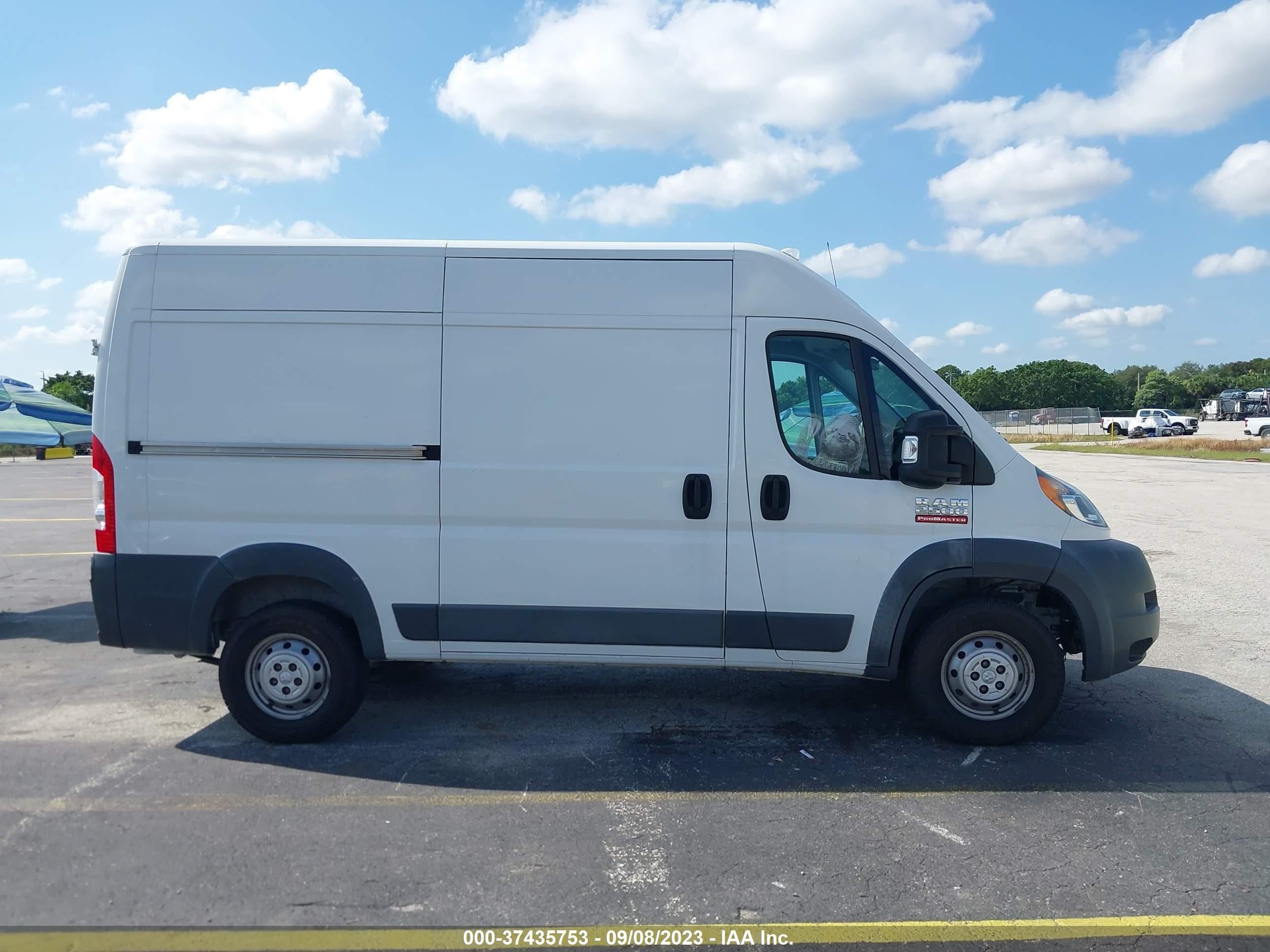 Photo 12 VIN: 3C6TRVCD9FE505055 - RAM PROMASTER CITY 