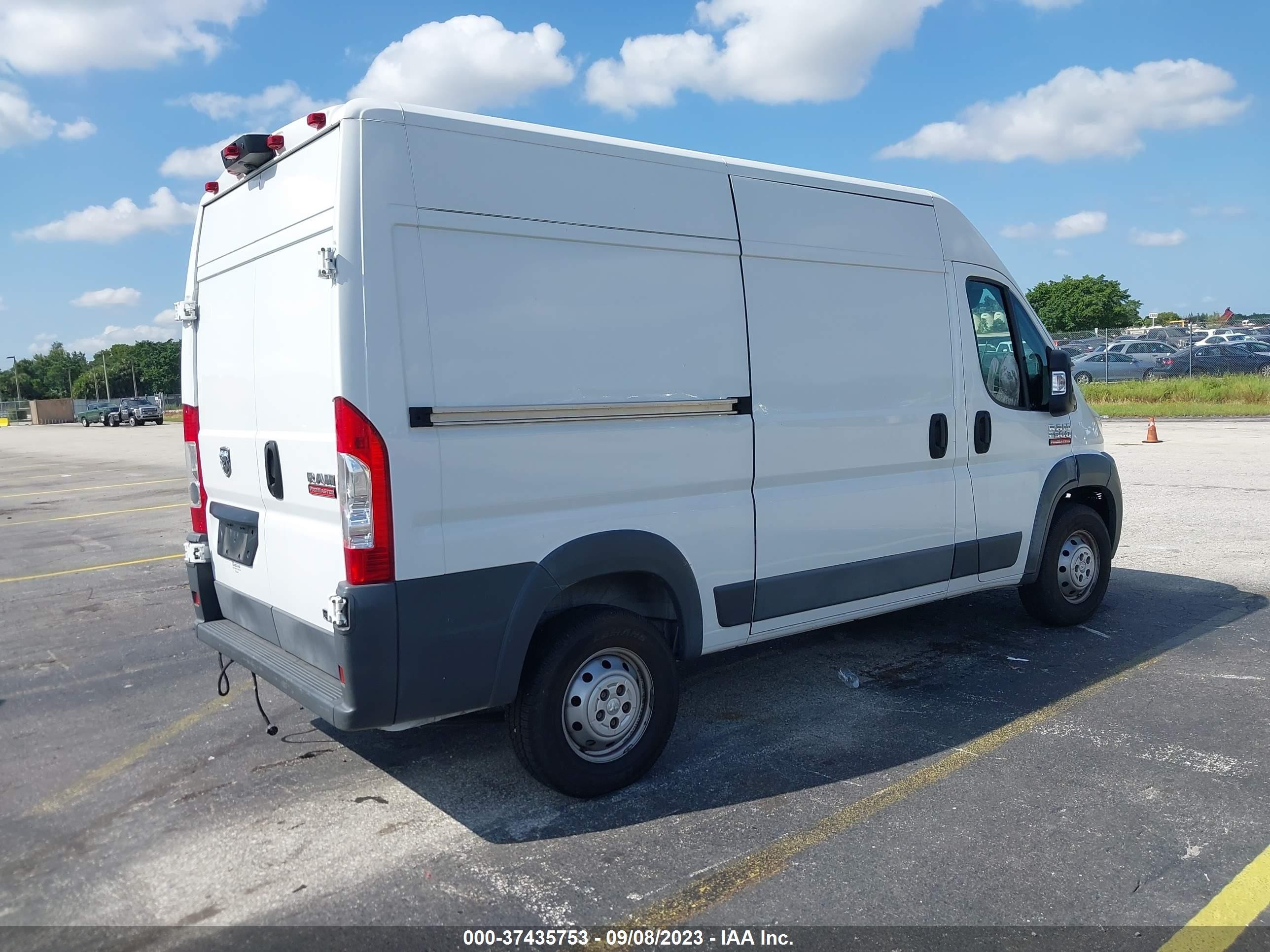 Photo 3 VIN: 3C6TRVCD9FE505055 - RAM PROMASTER CITY 