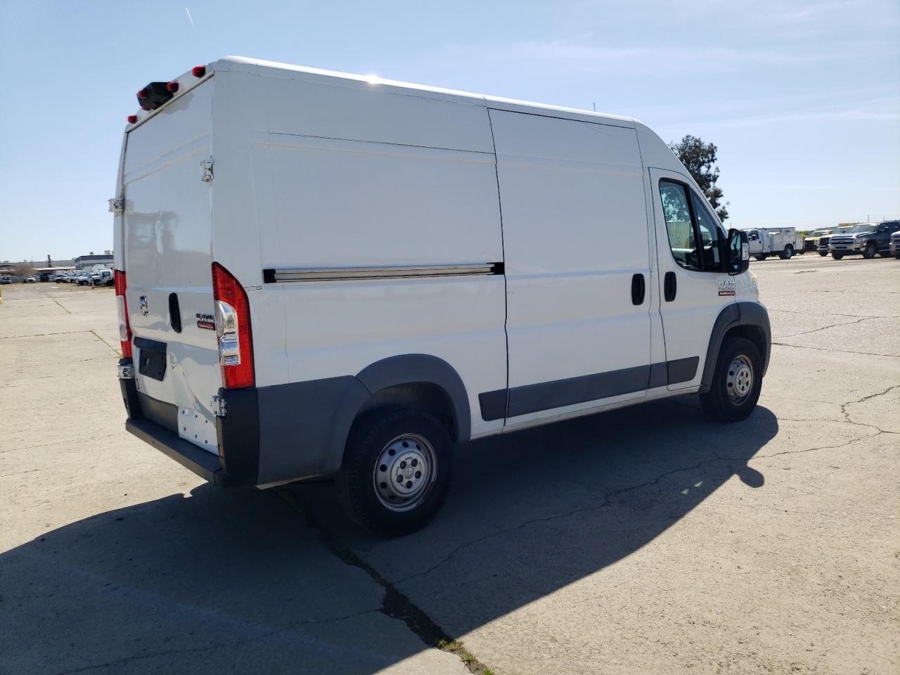 Photo 2 VIN: 3C6TRVCG1JE138929 - RAM PROMASTER CITY 