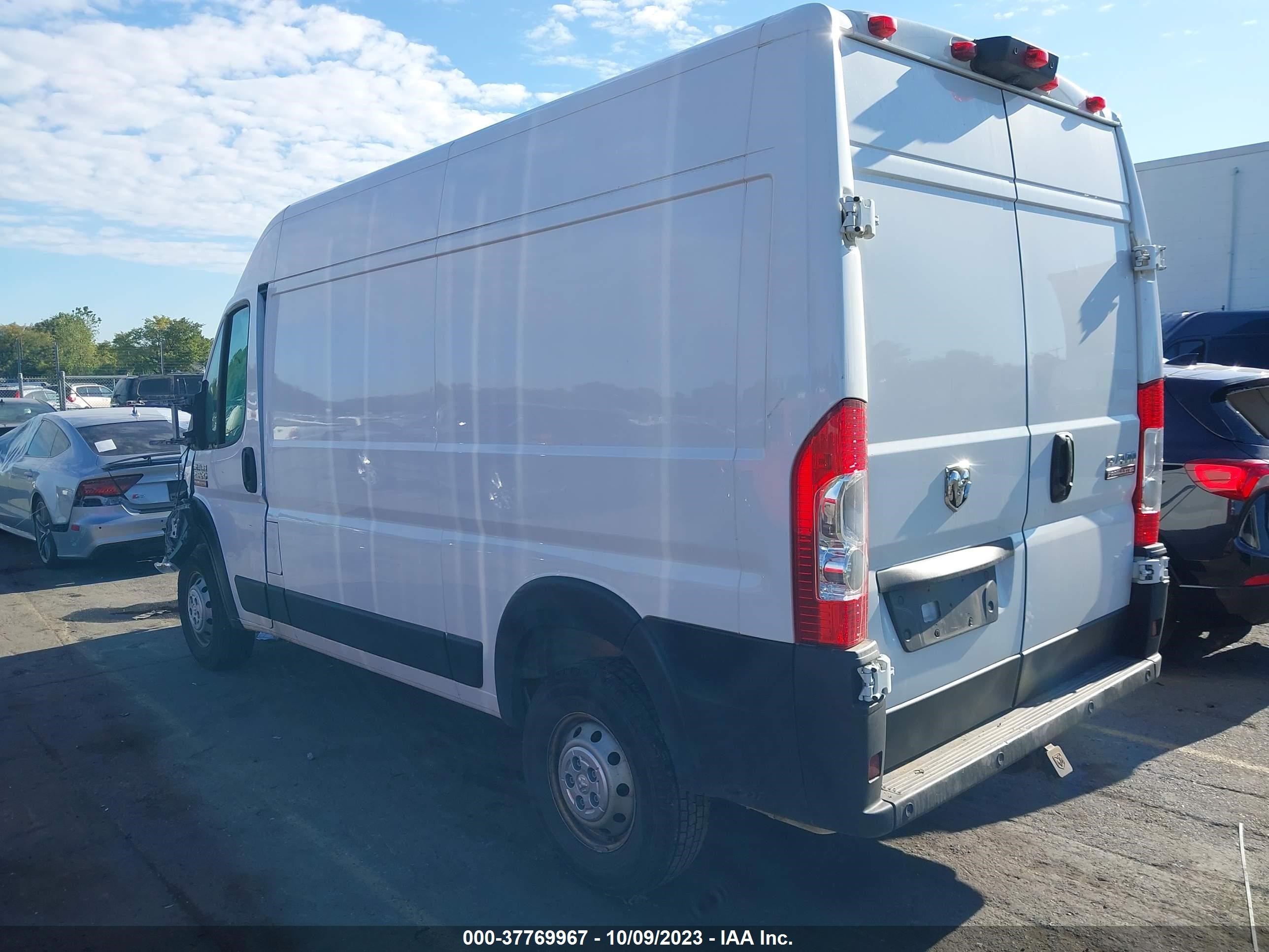 Photo 2 VIN: 3C6TRVCG7KE529391 - RAM PROMASTER CITY 